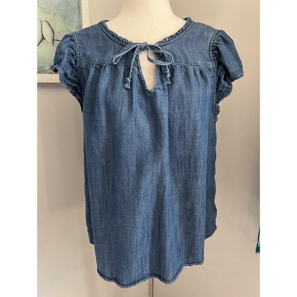 LC Lauren Conrad Tops - LC Lauren Conrad Top Womens Large Blue Chambray Flutter Sleeve Ruffle Boho